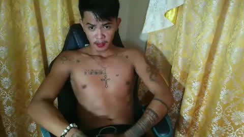 angello abayon online show from December 14, 12:45 pm