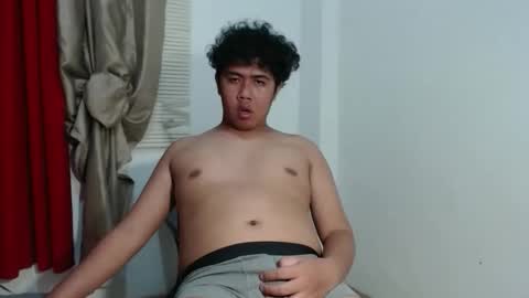 asianharddick00 online show from May 26, 4:25 pm