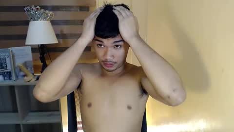 asianhunk_jamesx online show from December 17, 12:34 pm