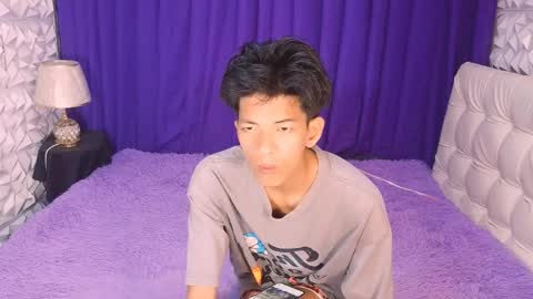 asiankingfucker online show from March 29, 4:29 pm