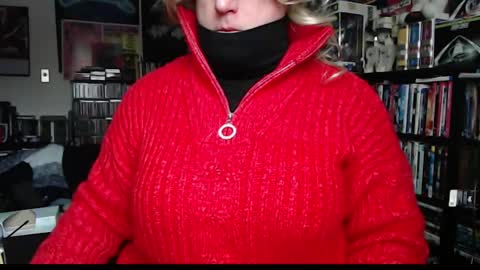 Aspen Vale online show from December 7, 4:36 pm