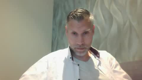 Assmani28 online show from May 21, 1:48 pm