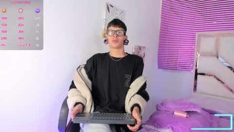Astarotth online show from June 1, 1:33 pm