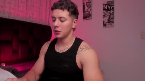 Snapshot of astonhills chatting on September 27, 1:47 am astonhills online show from September 27, 1:47 am