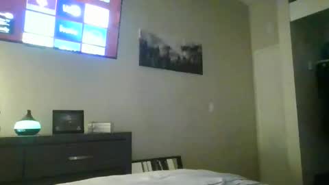 AthleticWhiteboy777 online show from May 27, 1:02 am