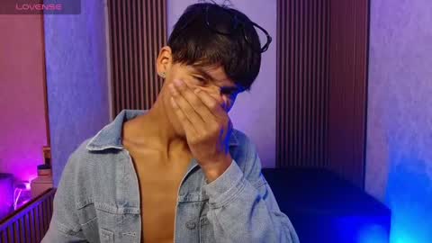 Atlas tay online show from April 15, 2:33 am