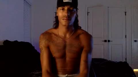 augiexrated online show from March 31, 5:53 am