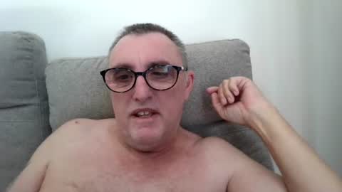 aussie_ozzie online show from July 29, 3:49 am