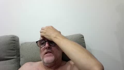aussie_ozzie online show from August 4, 9:15 am