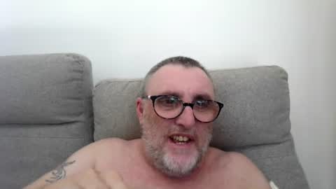 aussie_ozzie online show from July 18, 3:13 am