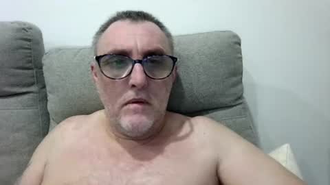 aussie_ozzie online show from August 1, 10:36 am