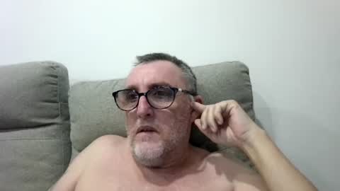 aussie_ozzie online show from August 6, 9:26 am