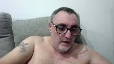 aussie_ozzie online show from August 3, 9:04 am