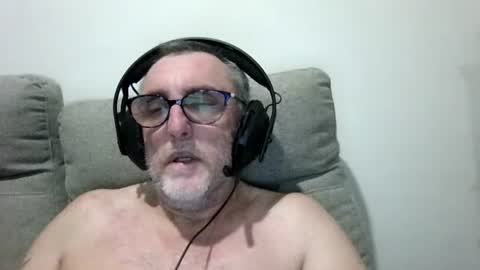 aussie_ozzie online show from June 22, 7:47 am