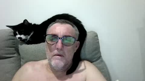 aussie_ozzie online show from June 18, 6:59 am