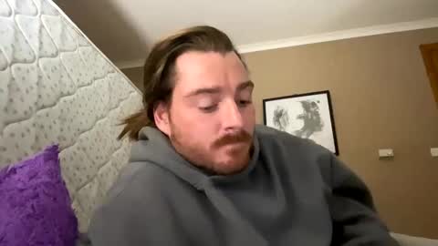 Aussie online show from April 18, 9:22 am