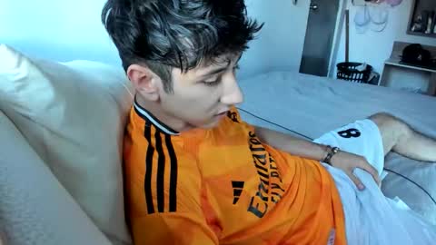 austin1119a online show from February 28, 6:18 pm