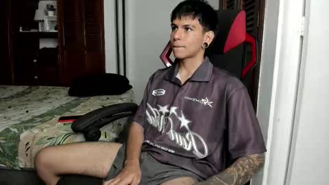 Austin online show from November 25, 8:33 pm