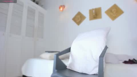 austinknnox online show from March 2, 5:08 am