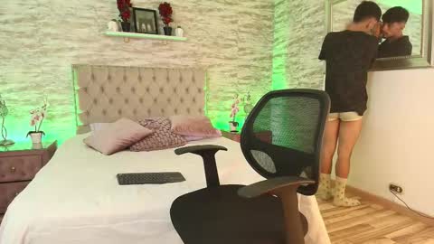 axel_draven online show from March 10, 12:00 pm