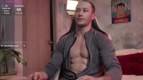 Axel Fairchaild online show from March 8, 1:26 pm