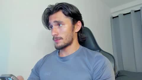 Snapshot of axel_owen chatting on September 27, 1:58 am Axel online show from September 27, 1:58 am