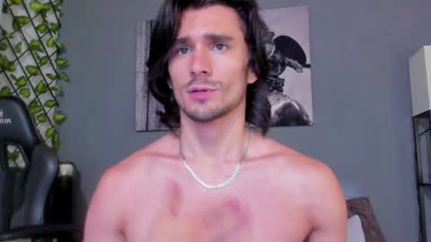 Snapshot of axel_owen chatting on January 15, 10:02 pm Axel online show from January 15, 10:02 pm