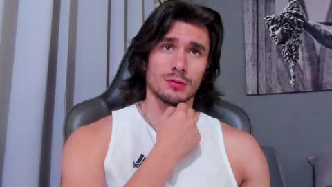 Snapshot of axel_owen chatting on January 24, 9:26 pm Axel online show from January 24, 9:26 pm