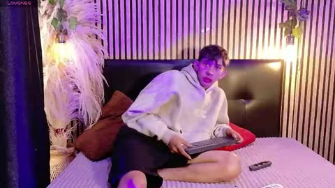 Ayano Aishi online show from April 13, 12:50 pm