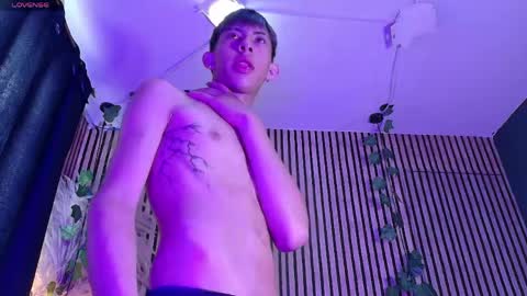 Ayano Aishi online show from April 8, 1:09 pm