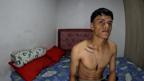 Luis online show from April 26, 10:39 pm