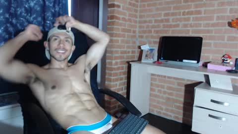 badbodylatino online show from October 3, 4:45 pm
