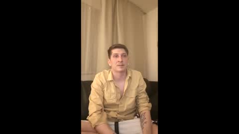 Jess and Danny online show from April 6, 6:20 pm