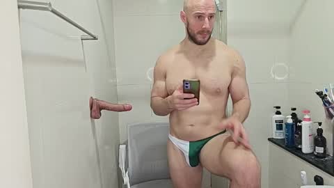 baldyboyy online show from November 2, 4:39 am