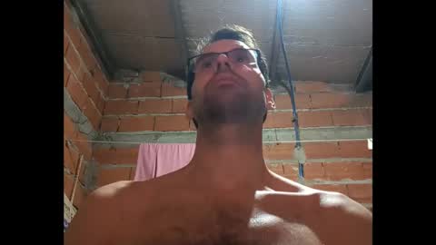 Ezequiel online show from March 3, 1:35 am