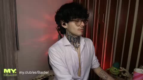 Bastiel online show from March 19, 3:32 am