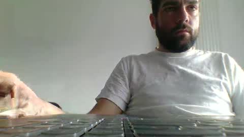 Snapshot of bdemwi2588 chatting on February 8, 8:52 am bdemwi2588 online show from February 8, 8:52 am