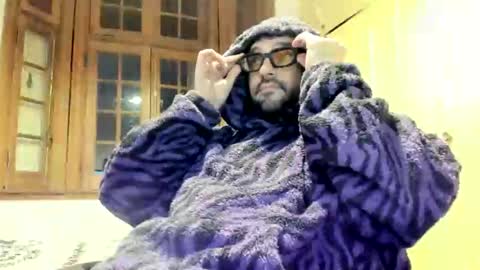 bear_dom_7 online show from April 5, 6:54 am