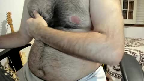 bear_dom_7 online show from April 13, 12:00 am