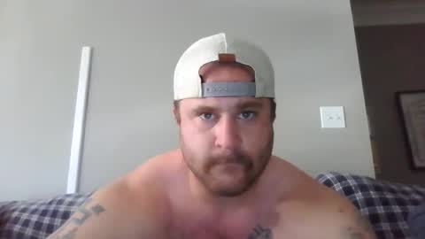 bearded4urpleasure online show from May 19, 9:10 pm
