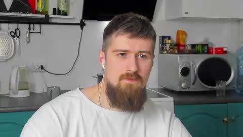 Zeus online show from March 1, 8:42 pm