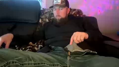 beardedstud4u online show from October 10, 2:33 pm