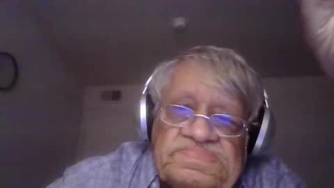 Snapshot of beautytomyeyes chatting on October 19, 2:49 am beautytomyeyes online show from October 19, 2:49 am