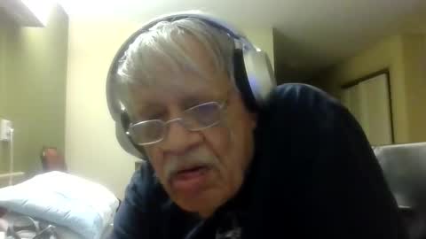 Snapshot of beautytomyeyes chatting on October 7, 12:26 am beautytomyeyes online show from October 7, 12:26 am