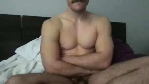 beebud_27 online show from April 18, 9:47 pm