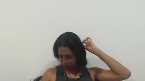 Alex online show from December 3, 3:51 am