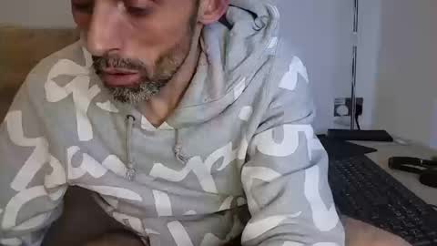 begbestuk online show from September 23, 3:17 am