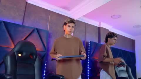 bel_sebu online show from April 15, 9:59 pm