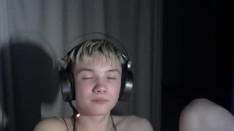 PrettyBoy online show from June 6, 10:27 pm