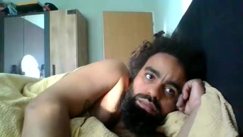 Snapshot of bengel_mozam chatting on October 21, 7:22 am kevin online show from October 21, 7:22 am